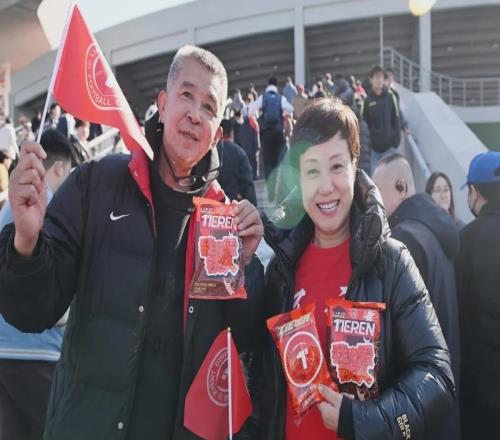 鐵西體育場沸騰了！遼寧鐵人又贏了！