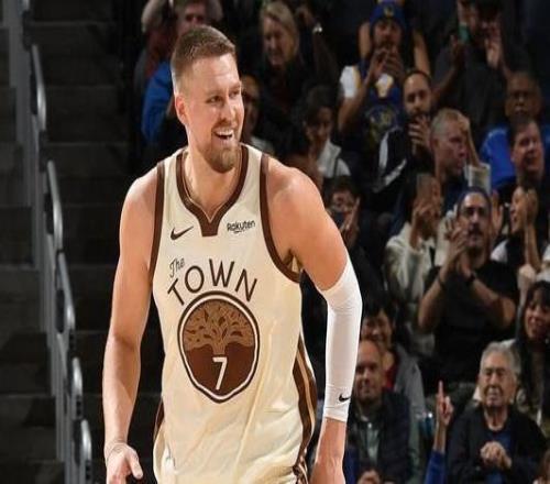 曝勇士正全力爭取在休賽期與波津續約波津已明確表達過留隊意向