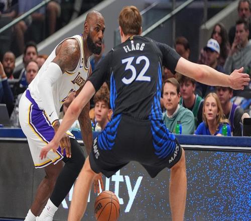 51分后又轟45分！弗拉格再創(chuàng)15項紀(jì)錄比肩艾弗森勢頭壓41歲詹皇