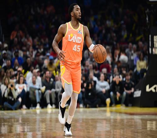 騎士逆轉夜：米切爾有驚無險，將帥齊贊哈登，托布將獲重用