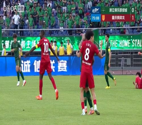 米特里策首次引發(fā)爭議央視解說對VAR介入表示質(zhì)疑_中超直播