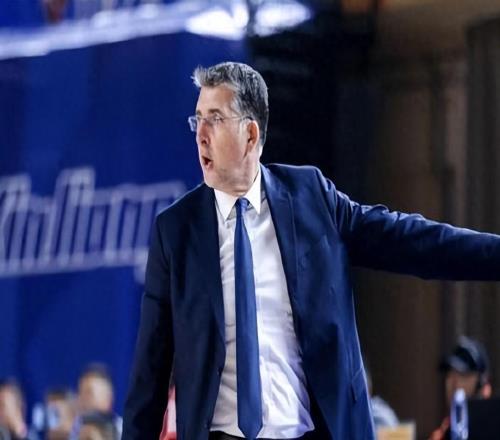 是誰把冠軍之師新疆隊折騰成魚腩四人責任重大，一人是禍首