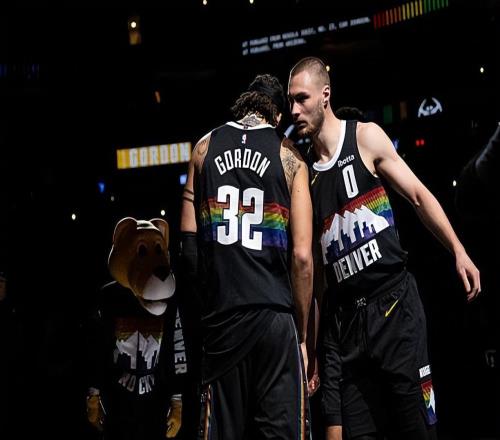 攻防兩端的表現(xiàn)都大幅提升！掘金側(cè)翼新星終于打出一場像樣的表現(xiàn)