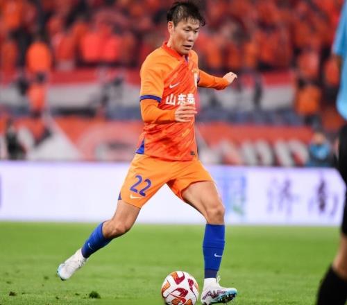 依木蘭連續(xù)首發(fā)出戰(zhàn)！本輪帶領魯能二隊4比1大勝，贏得認可