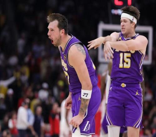 東契奇赴歐專(zhuān)項(xiàng)治腿筋！常規(guī)賽報(bào)銷(xiāo)，湖人缺核心遭兩連敗排名告急