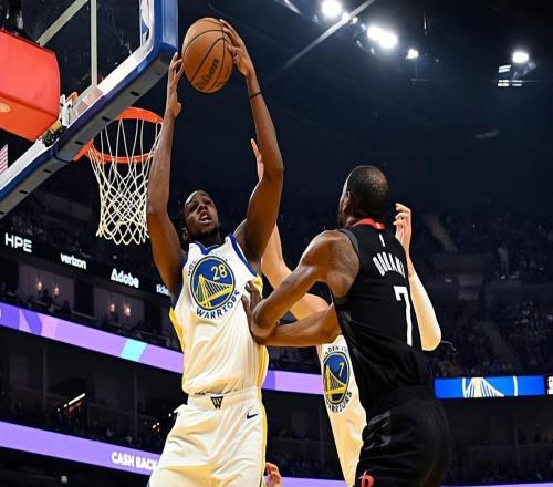 首秀面对火箭表现不俗!昔日76人次轮秀能否在勇士站稳脚跟