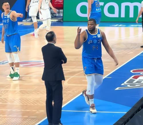 又有外援頂撞教練！北京或爆重大危機(jī)，京迷：1分不得哪來的脾氣