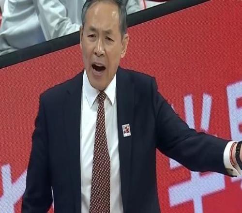 許利民：之前對(duì)斯佩爾曼的信任度非常大但不要把負(fù)面情緒帶給全隊(duì)