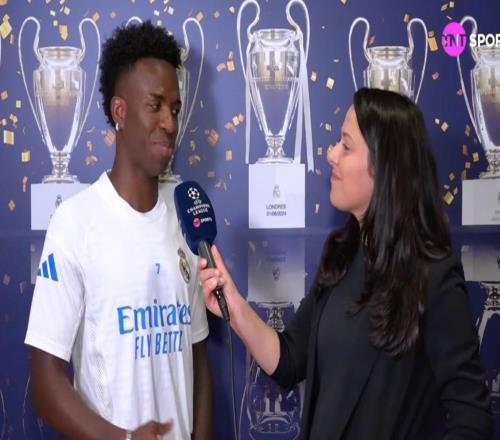 維尼修斯：踢拜仁這種比賽最能激發(fā)我們進球就獻給女友慶生