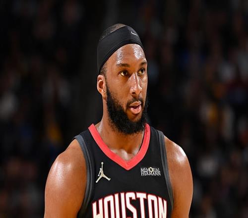 防守效果也比较一般!火箭后场大闸的状态真是被彻底影响了