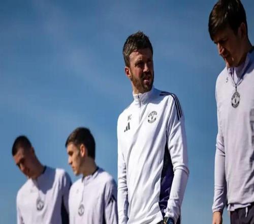 曼聯(lián)愛爾蘭集訓大名單：B費領銜，多古在列，達洛特缺席