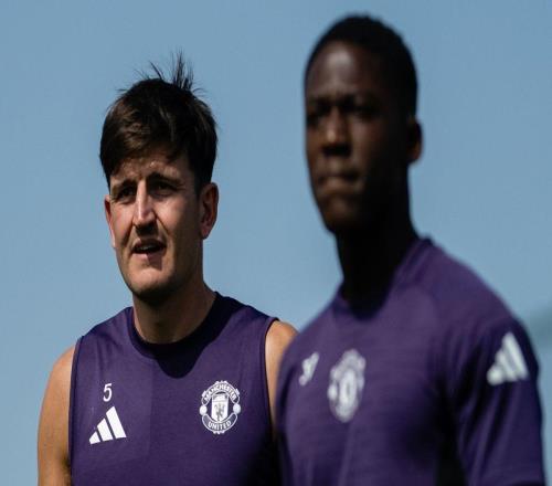 卡里克悶聲發(fā)大財：2份續(xù)約合同壓哨搞定，世界杯前官宣