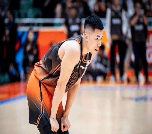 山東挖2奇兵！許夢(mèng)君精準(zhǔn)，劉毅攻守一體，助力后七場(chǎng)力拼強(qiáng)敵！