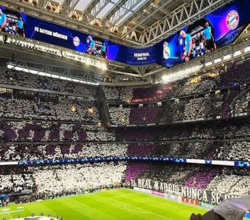 馬卡：皇馬準(zhǔn)備巨型TIFO迎戰(zhàn)拜仁，將以360度鋪滿伯納烏看臺(tái)