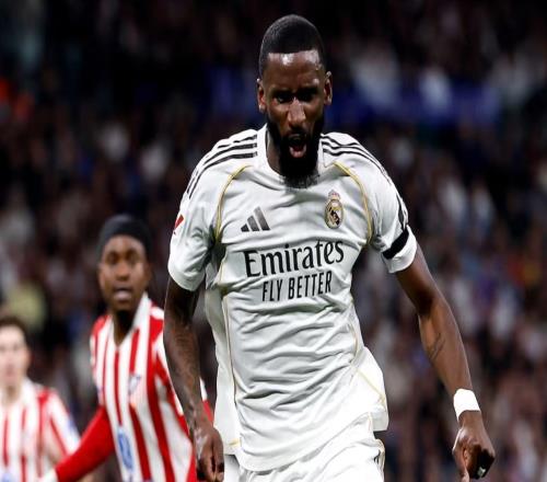 呂迪格在比賽中對卡雷拉斯說道：你是后衛(wèi)，你得再逼搶緊一點