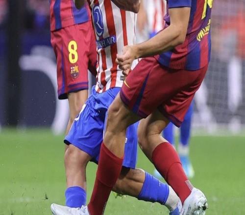 不滿馬丁紅牌改判，馬競官方：坐等西足協的裁判評議