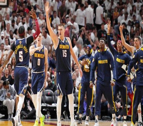 掘金隊與馬刺隊比賽后,約基奇和哈斯勒姆進(jìn)行了一番有趣的互動