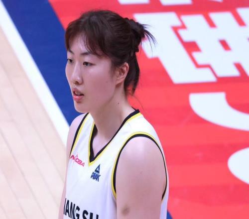 轟16分+4記三分!中國女籃24歲1米86王牌真穩:未來闖蕩WNBA