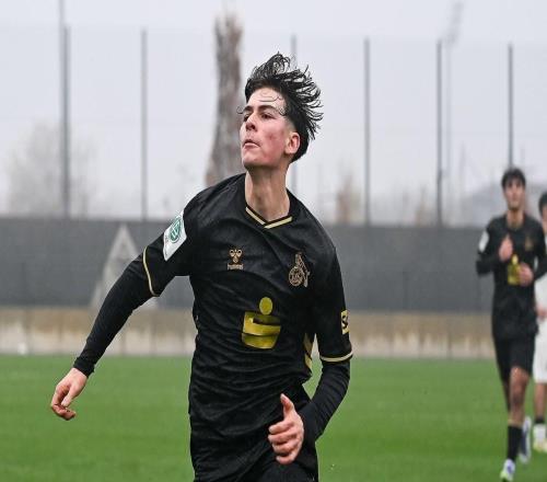 德天空:尤文看上科隆16歲的意大利中場埃斯波西托