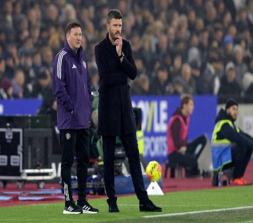 曼聯助教放話：歐冠資格只是及格線，7分優勢不夠看