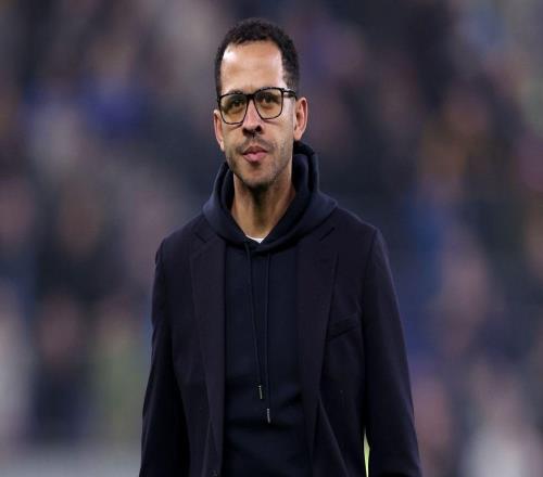 切爾西花6年長(zhǎng)約抄底"水貨"，新帥Rosenior第一簽就玩騷操