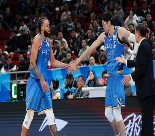 北京首鋼沖擊3連勝！許利民拒絕輸球，周琦對位徐昕，央視直播