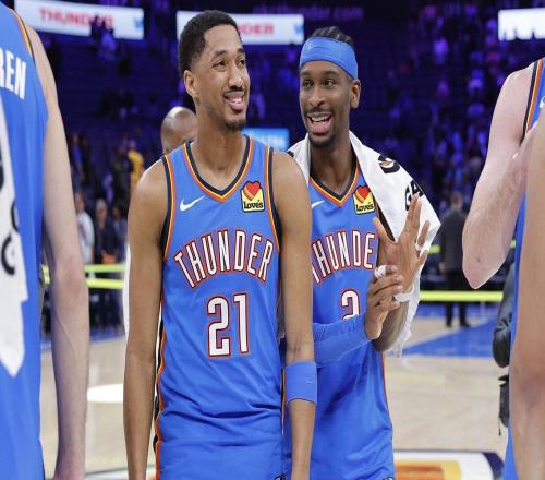 湖人隊(duì)詹姆斯：我最看好亞歷山大獲得MVP，如此高效簡(jiǎn)直堪比喬丹