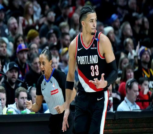 太能造了！單賽季100次進攻犯規(guī)啊，NBA歷史第一人