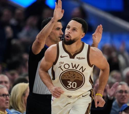 庫里替補17+5!勇士110105國王,看數據:他才是頭號功臣!