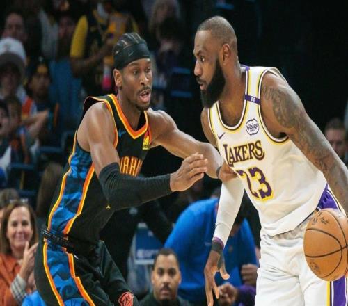 詹姆斯：亞歷山大保持著恐怖的效率，這簡直是喬丹級別的表現(xiàn)