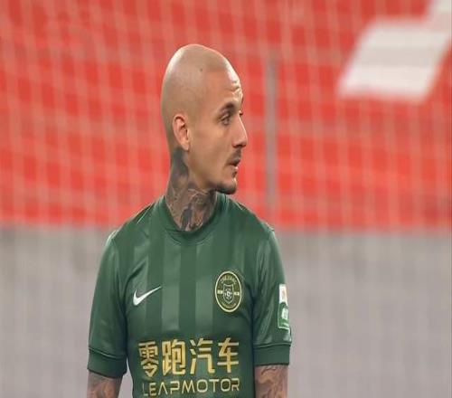 浙江憋著一口氣，大連放低姿態(tài)反擊呂焯毅盯王鈺棟延續(xù)連勝陣容