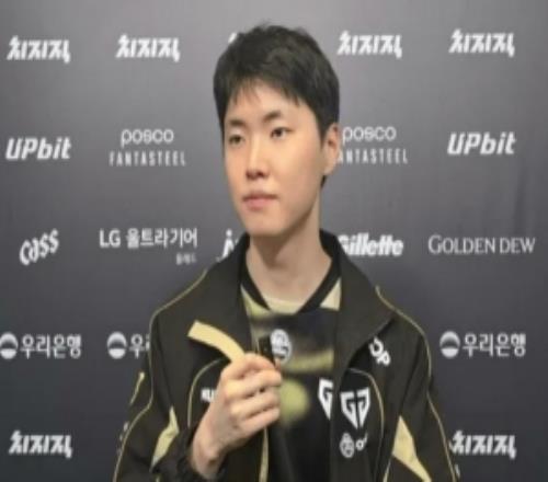 Chovy:不知道该怎么削弱冰鸟,害怕火箭腰带会被削弱