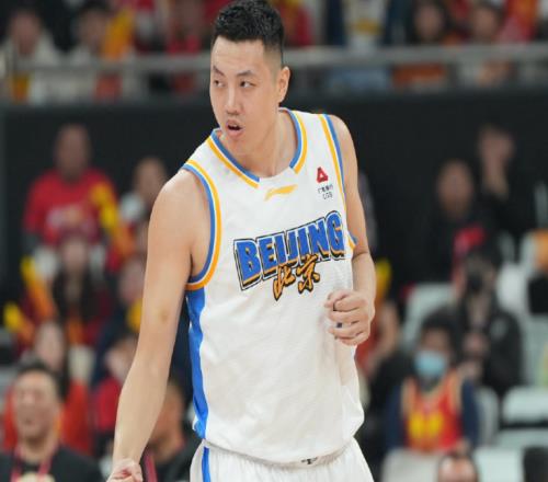 北京橫掃送廣州5連?。旱詴源〞r(shí)隔476天轟兩雙杰曼25+7+6三分