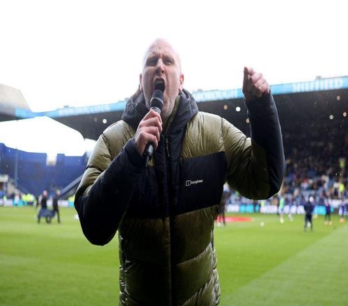 謝菲聯(lián)復(fù)活節(jié)整活：30萬(wàn)人圍觀一場(chǎng)根本不存在的球賽