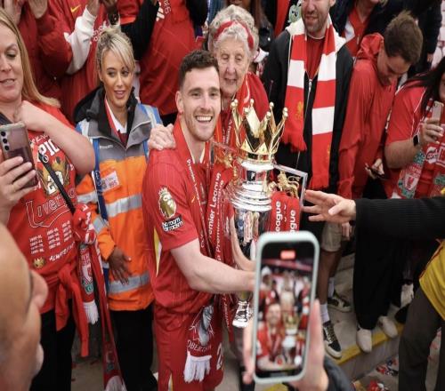 天空體育：那不勒斯、尤文以及沙特的俱樂部對(duì)羅伯遜感興趣