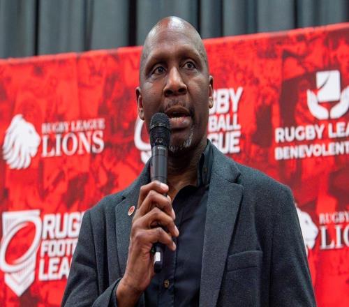 圣海倫斯截胡英冠CEO，6個(gè)月前還在說"絕不離開"