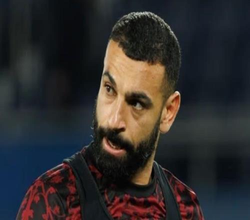 鏡報:薩拉赫對陣巴黎未登場令人費解,斯洛特對他滿是輕蔑