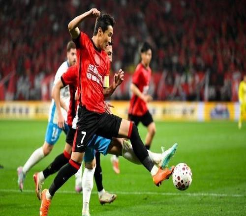 捍衛(wèi)榜首榮譽成都蓉城周日客場挑戰(zhàn)北京國安