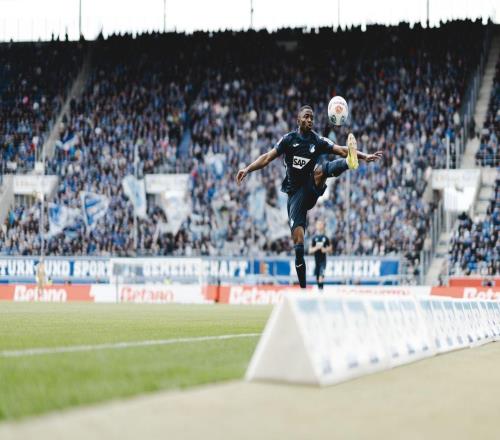 利物浦盯上87萬歐"平替"：歐冠懸了，億元獵物直接砍半