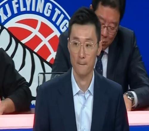 新疆男籃官宣:阿不都沙拉木跖骨骨折,將遺憾缺席本賽季剩余比賽