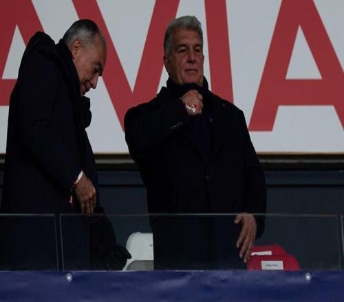 每體：拉波爾塔是包廂中最樂觀的人，他堅信球隊能夠翻盤