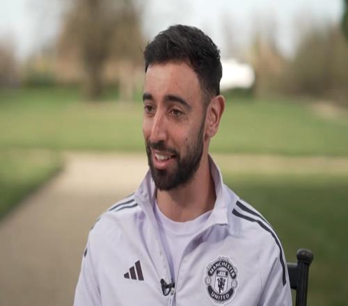 最想和曼聯(lián)史上哪位球員并肩作戰(zhàn)B費(fèi)：卡里克