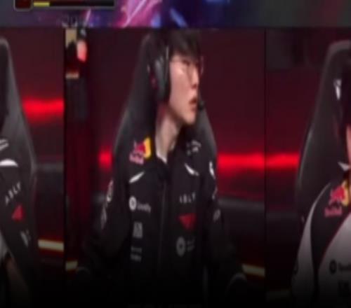 五排的好處Faker在DNS夢魘關燈后直接扭頭看隊友屏幕來獲取信息