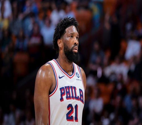 難搞,76人隊(duì)中鋒喬爾恩比德確診闌尾炎,可能缺席多久