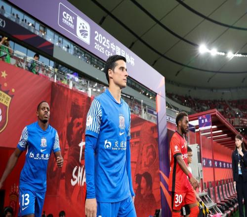 近3年上演10場上海德比，申花4勝3平占優(yōu)，海港勝3場