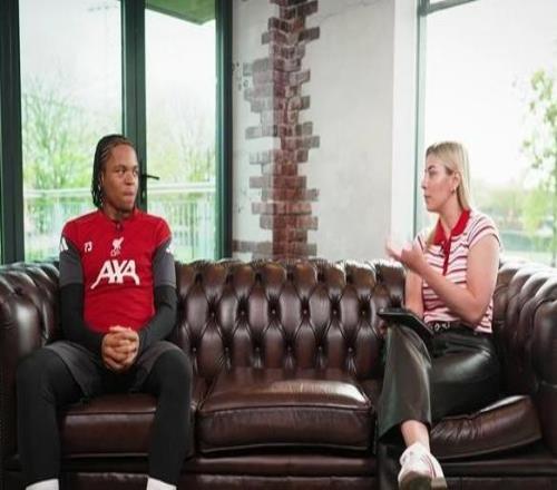 恩古莫哈：最崇拜的球員是內(nèi)馬爾希望能贏得金球獎(jiǎng)和世界杯