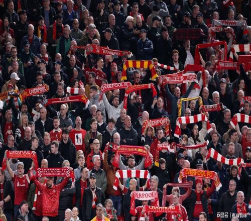 強硬到底！利物浦CEO堅持漲價，紅軍球迷抗議全面升級