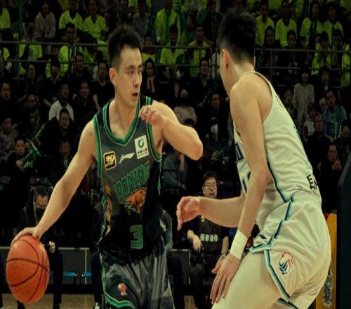 趙繼偉4+2！萊迪2分，莫蘭德12+6，哈維7+3，遼籃領(lǐng)先青島隊4分