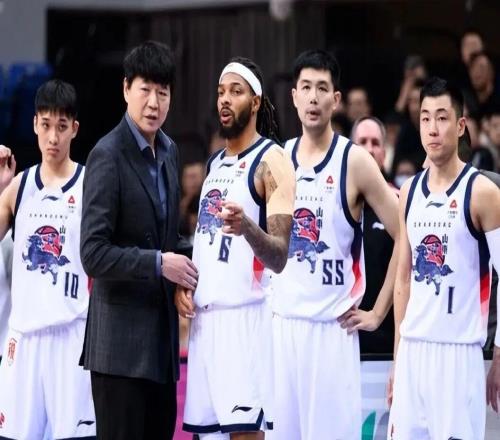 山東男籃好消息！內線大將克里斯將復出，瓊斯和斯蒂爾二選一離隊