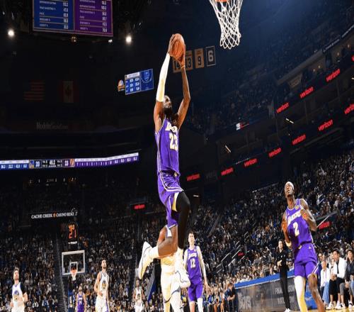 湖人大勝勇士詹姆斯26+8+11艾頓21+5布朗尼10+3